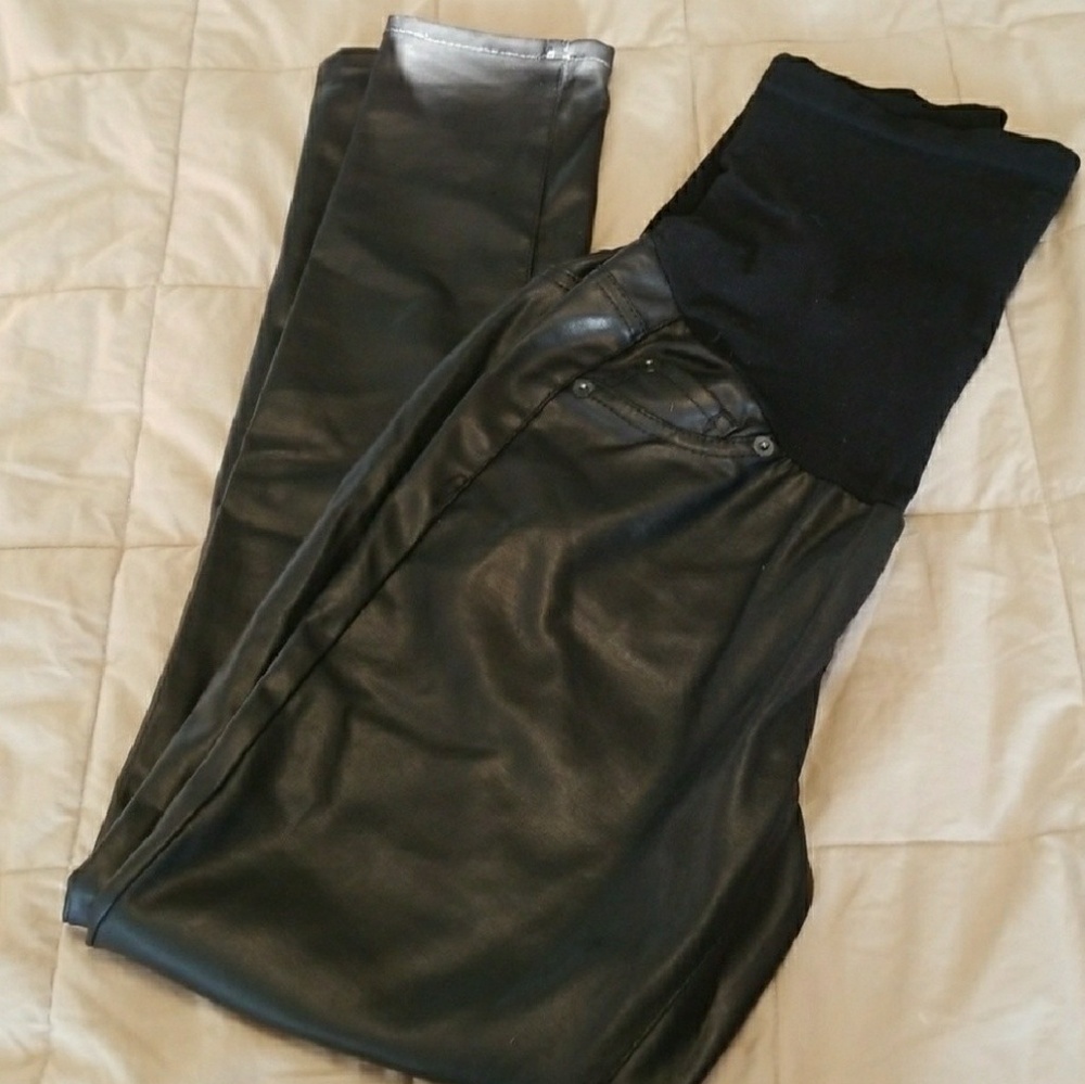 Maturity leather leggings